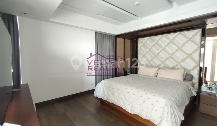 Disewakan Apartemen Royale Springhill Kemayoran 2+1BR Luas 196m2 #VR1137 2