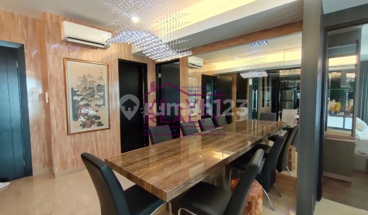 Disewakan Apartemen Royale Springhill Kemayoran 2+1Br Luas 165M2 #Vr1161 2