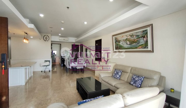 Disewakan Apartemen Royale Springhill Kemayoran 3+1BR Luas 196m2 #VR1141 2