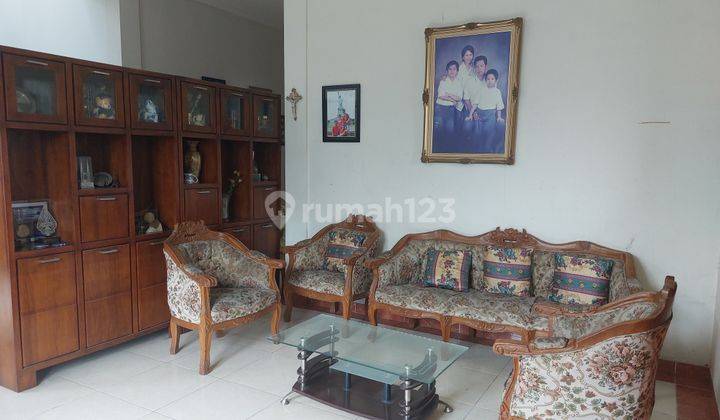 Rumah  hoek 2 lantai bangun sendiri di Legenda Wisata harga nego 2