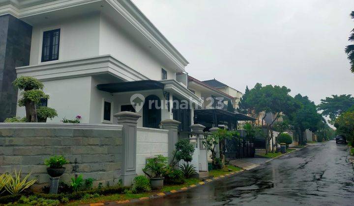 Rumah mewah Full Furnish, siap huni, 3Lantai di dalam cluster Citra grand Cibubur 2