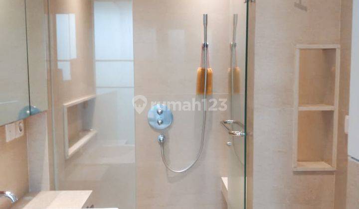  Modern Comfortable House With 4 Bedrooms And Pool In Cilandak South Jakarta cld120 