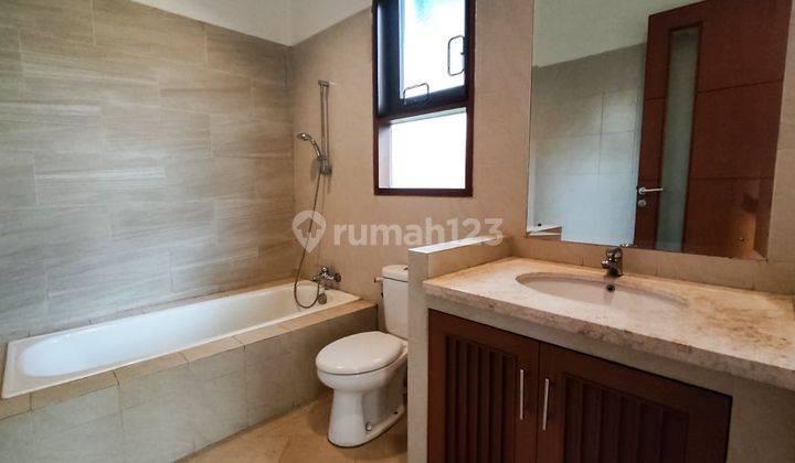 5 Bedroom Well Maintained House With Pool In Cipete South Jakarta Cpt254