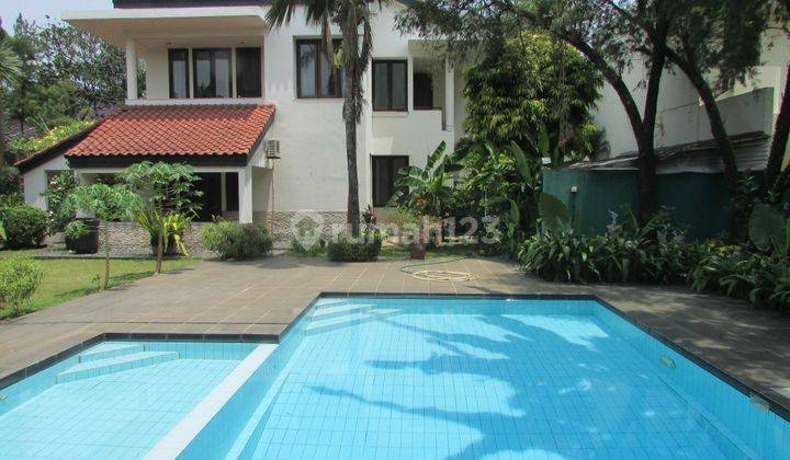 5 Bedroom Spacious House With Pool In Prestigious Area Pondok Indah pndind007