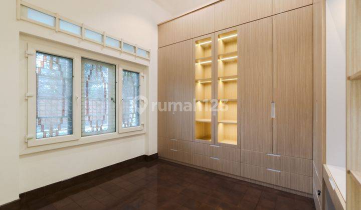 One Storey Beautiful House, Newly Renovated With 4 Bedrooms And Private Pool In Menteng mtg086 3