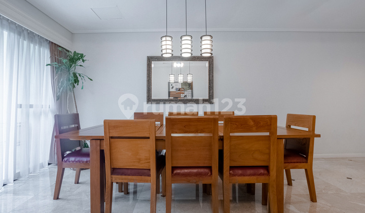 Well Maintained 3 Bedrooms Townhouse Inside Compound In Permata Hijau Area Ph003