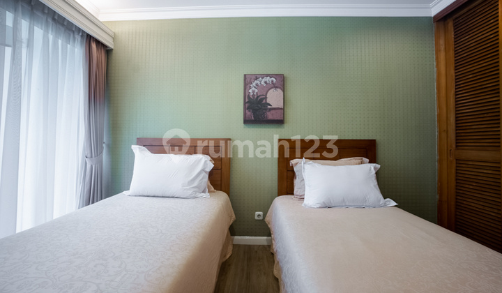 Well Maintained 3 Bedrooms Townhouse Inside Compound In Permata Hijau Area Ph003