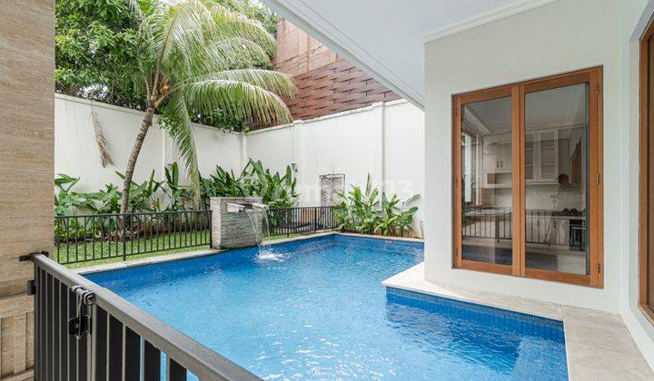 Spacious 5 Bedrooms House With Pool Inside Compound In Kemang Kmgs049