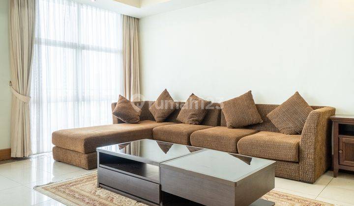 Spacious 3 Bedrooms Menteng Executive With City View 2