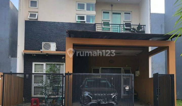 Dijual Rumah Bagus 2 lantai siap huni hadap selatan Gading pelangi, kelapa gading, jakarta Utara  1