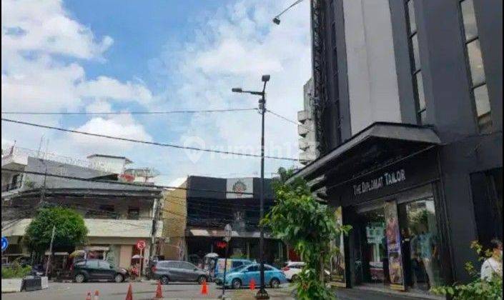 Ruko Gandeng Siap Guna 4 Lantai Pasar Baru, Jakarta Pusat Jalan Lebar 3 Row 2