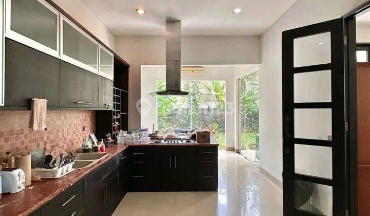 Modern Tropical Townhouse - Kemang 2