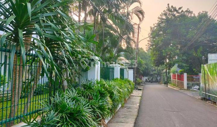 Rumah Siap Huni Dengan Kolam Renang Cipete 2