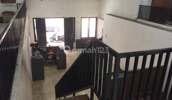 Rumah Di Kemang Semi Furnished 2