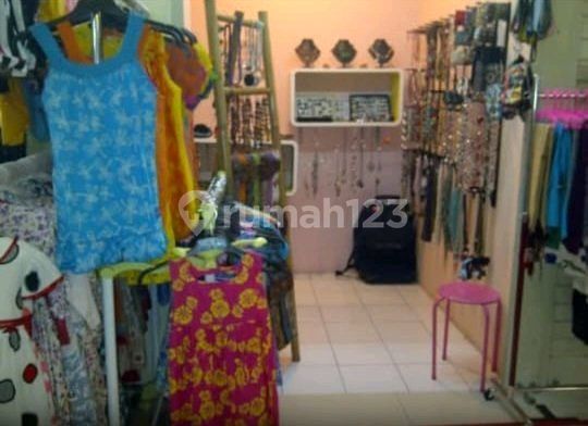 Kios Di Blok M Square 4m2