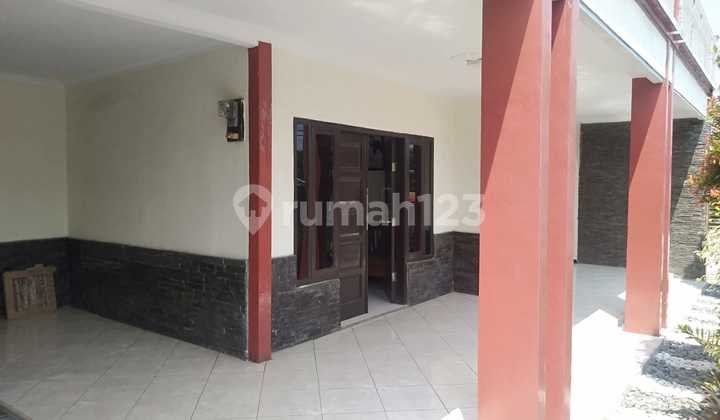 Clean & Well-Maintained House on the Side of Padalarang Cisarua Main Road, Kbb 2