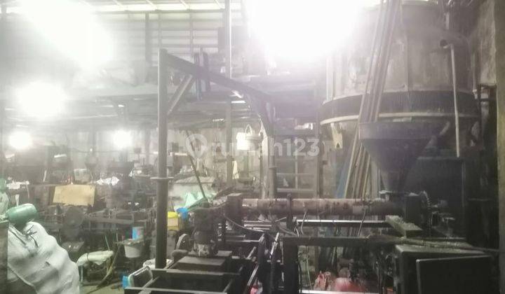 Gudang di Holis Bandung, Dijual Beserta Mesin Pembuat Plastik 1