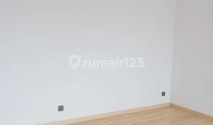 Rumah di Kota Baru Parahyangan Bandung, 2 Lantai Minimalis Unfurnish 2