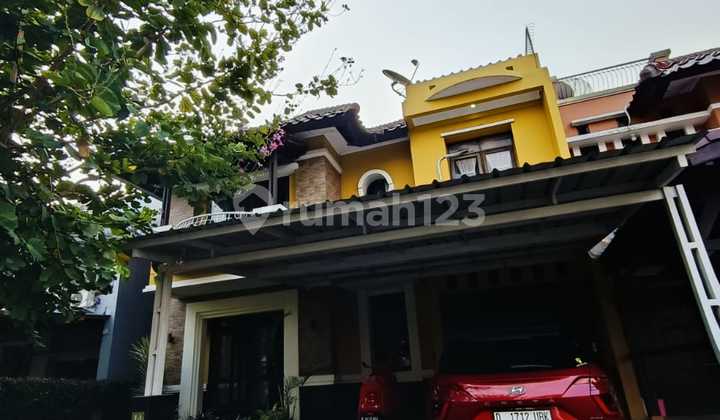 Rumah di Kota Baru Parahyangan Bandung Barat, 3 Lantai Semi Furnished