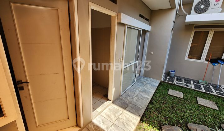 Rumah di Kota Baru Parahyangan Bandung, Semifurnished Ada Kolam Ikan 2