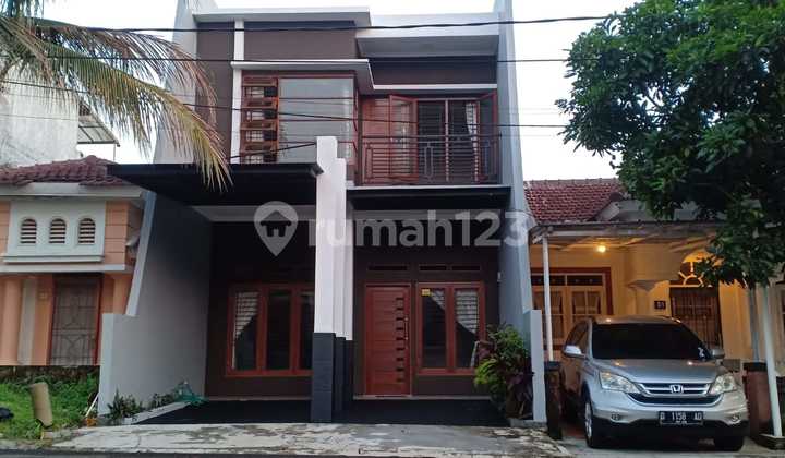 Disewakan Rumah 2 Lantai di Sentul City Harga Nego
