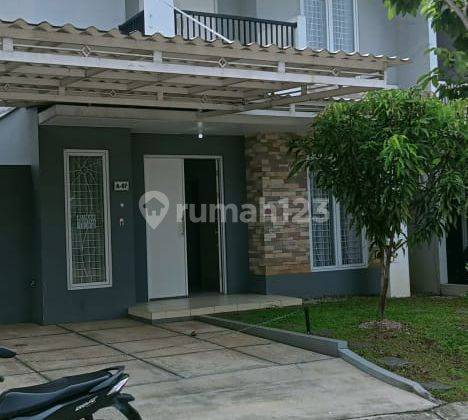 Disewakan rumah dua lantai siap huni di sentul city 2