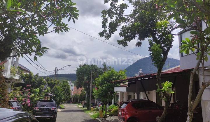 Dijual Rumah di Sentul City 2