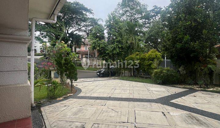 Disewakan Rumah di Mediterania Sentul City Dilengkapi Kolam Renang  2