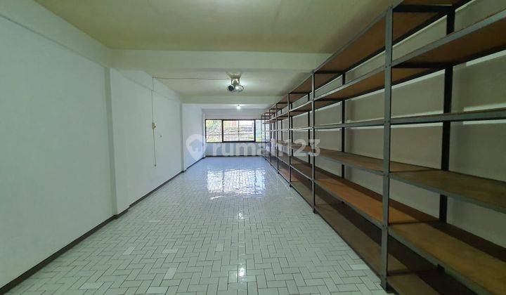 Ruko di Jalan Kedungdoro Lokasi Strategis Pusat Pedagangan 9