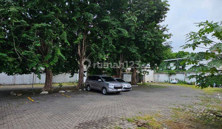 Dijual Gedung Basuki Racmat Dengan Lokasi Yang Sangat Strategis 2