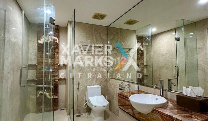 Apartemen The Peak Private Lift + City View 2