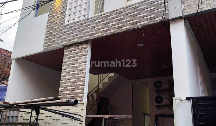 Rumah Kost Baru Furnished di Wiyung, 9 Kamar Tersewa Full, Roi 11,6 , Harga 1,4M  2