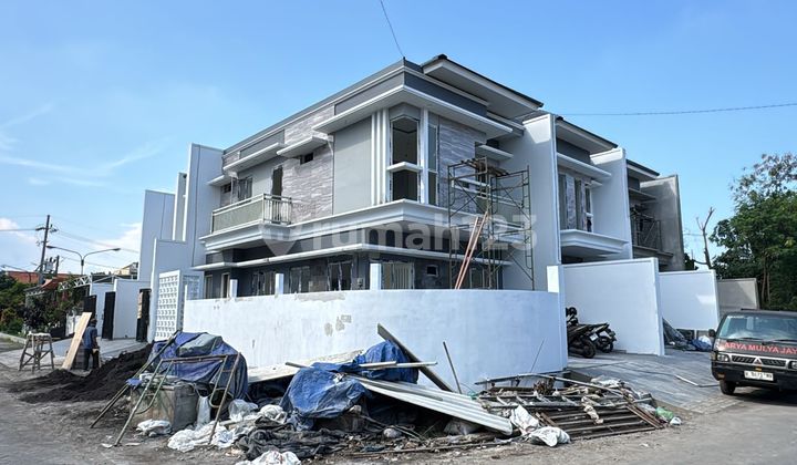 Rumah Hook Jemursari Prapen Surabaya 5 kamar