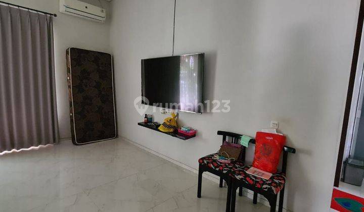 Rumah Bagus Furnished di Darmo permai, Surabaya 2