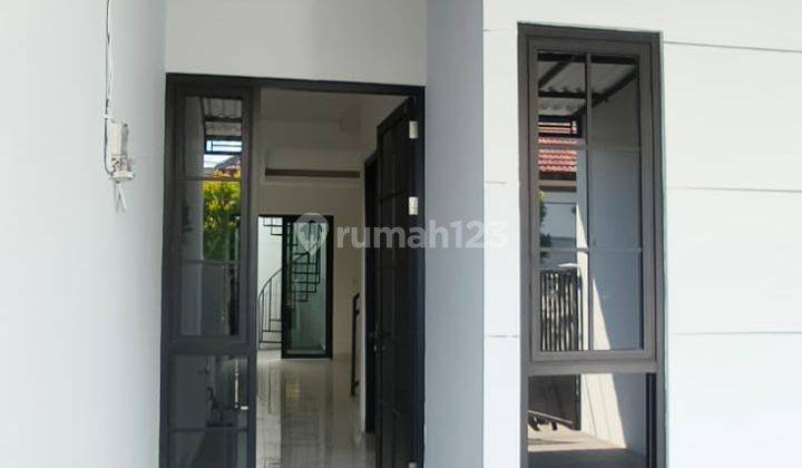 Rumah Baru SHM di Semolowaru, Surabaya Jual Cepat Nego 2