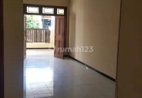 Rumah Bagus SHM di Waru Deltasari, Sidoarjo 2