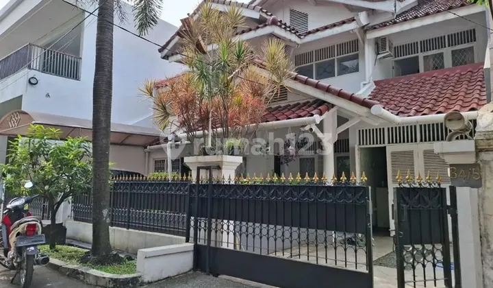 RUMAH DALAM KPMPLEK ELITE JATIWARINGIN BEKASI