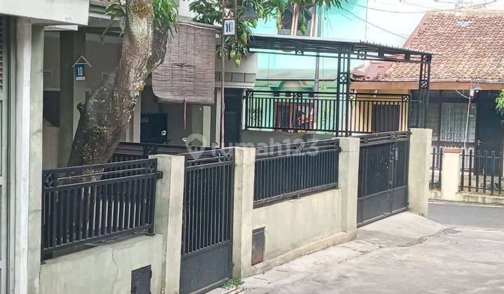 Rumah sudah renov  dalam komplek simpay asih taruna Bandung 2