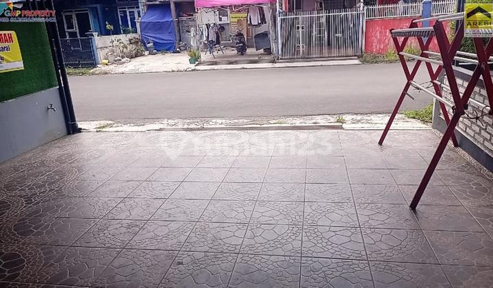 HOUSE HOOK IN THE MARGASARI BUAHBATU BANDUNG HOUSING COMPLEX 2