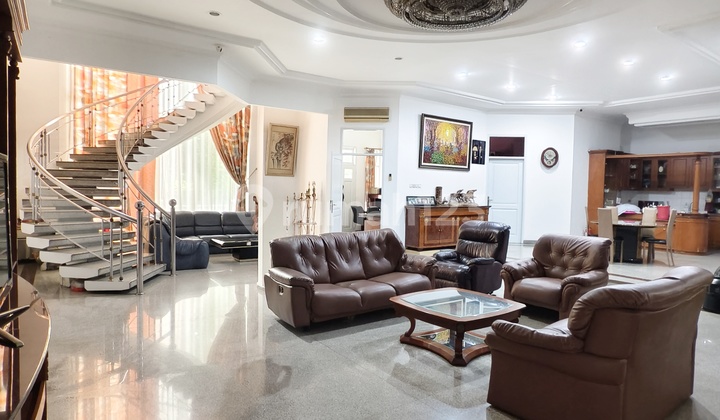 Corner House at Pantai Indah Kapuk, Premium Cluster