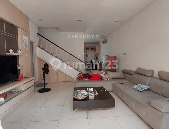 FOR SALE Semi Furnished TRIMARAN INDAH House Pantai Indah Kapuk 1