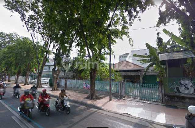 Sewa Lokasi Strategis di Jl. Raya Darmo, Surabay Pusat 1