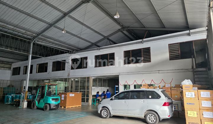 Warehouse for Rent Ready to Use in Rungkut Industrial Area
