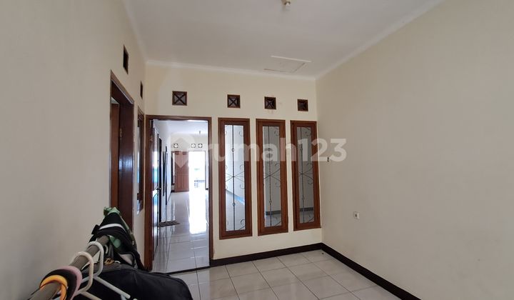 Rumah Luas174 di Komplek Batu Indah Batununggal