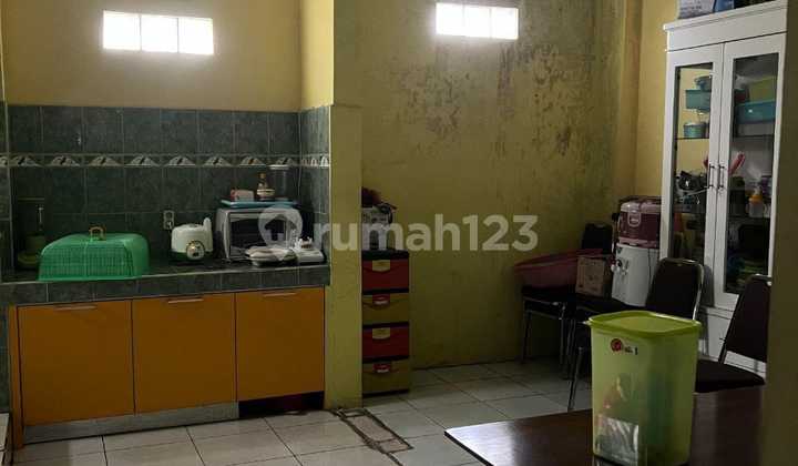 Rumah Bagus Semi Furnish Luas 135 di Antapani 2