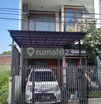 Rumah bagus terawat di Buahbatu dekat ke griya 1