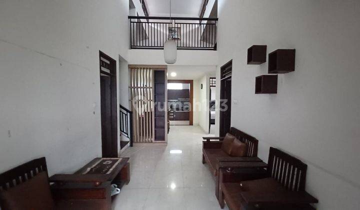 Rumah terawat luas135 di Komplek Gading regency soekarno hatta 1