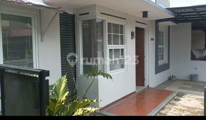 Rumah Terawat Luas 99 di Komplek D'amerta Ciganitri Rumah Terawat Luas 99 di Komplek D'amerta Ciganitri