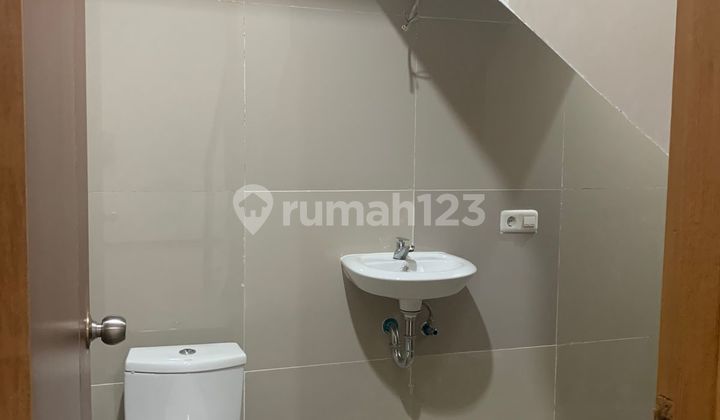 Rumah Bagus Terawat Di Cluster Bali Garden Cityview 2