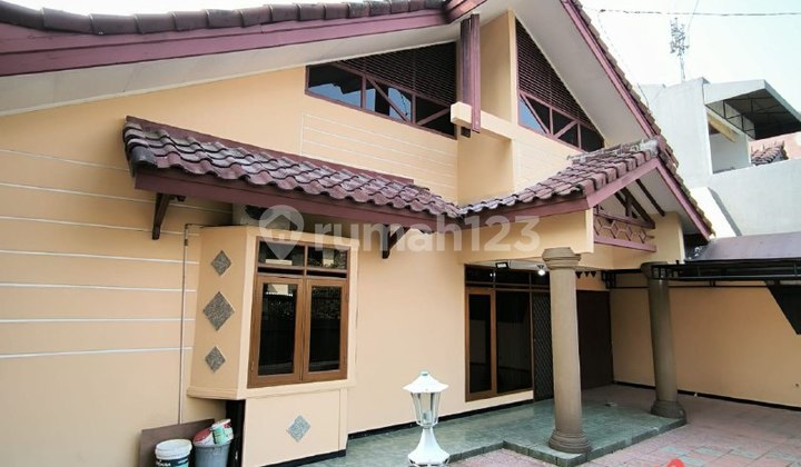 For Rent, 216 sqm House in Batununggal Indah Complex
